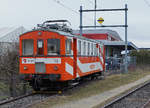 OC/Travys/B.M.K.: Von der Schweiz in die Märkische Schweiz. 
Der OC Triebwagen BDe 4/4 13 mit Baujahr 1920, der viele Jahre auf der westschweizer Bahnlinie zwischen Orbe und Chavornay hin und her pendelte, wird nun von der Museumsbahn Buckower Kleinbahn übernommen. Nach der Ausrangierung bei Travys bereicherte die Nummer 13 einige Jahre die interessante Fahrzeugsammlung des Bahn Museums Kerzers das per 31. März 2017 aufgelöst wird.  Am 21. Februar 2017 wurde der OC BDe 4/4 13 in Kallnach auf einen polnischen Lastenzug verladen und für die lange Reise in Richtung Berlin fit gemacht. Unterstützt wurde dieses Projekt durch das SWS Museum Schlieren. 
Grosses Glück brachte diesem seltenen Triebwagen mit der Betriebsnummer 13, ausgerüstet für den Betrieb mit Gleichstrom 700 V, die Unglückszahl 13.
Neben diesem Triebwagen finden noch weitere Fahrzeuge des B.M.K. den Weg nach Deutschland und Tschechien, wo sie von der drohenden Verschrottung gerettet werden.
Vor verschlossenen Toren eines Logistikunternehmens in Kallnach wartete der OC BDe 4/4 13 auf seinen baldigen Verlad.
Foto: Walter Ruetsch 

