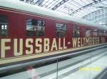 Der Fuball-Sonderzug im Berliner Hbf am 12.07.2007(im Jahre 2007)