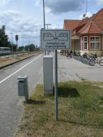 Dieses Schild fotografierte ich,am 23.Juni 2012,auf dem Bahnhof in Zinnowitz.