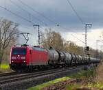 185 017 mit Kesselzug in Rheine=Bentlage, 06.04.2021