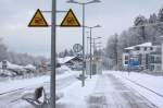 Winterliche Impression des Gleises 2 und 3 am Bahnhof in Fssen/Allgu,26.11.2013, 9:06 Uhr