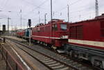 DB Museum 211 001-3 im Lr 91340 von Nrnberg Hbf nach Halle (S) Hbf), am 01.02.2023 in Weimar.