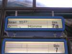 Zugzielfalschanzeiger in Kassel Hbf. Der Anzeiger zeigt statt einer RegioTram nach Warburg einen zustzlichen D-Zug nach Hmme an. Kassel Hbf - 23.06.2007