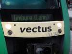 Fahrtzielanzeige und Scheinwerfer von VT 265 der Vectus am 30.07.14 in Wiesbaden Hbf