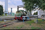 Die 35 Jahre alte Dampfspeicherlokomotive F 067 (03 067) verrichtet auf dem Werksbahngelände von Romonta in Amsdorf ihren Dienst und wurde beim Betanken mit Dampf vom öffentlichen Besucherparkplatz aus entdeckt.
(HDR-Aufnahme)

🧰 Romonta GmbH
🕓 4.9.2020 | 18:19 Uhr