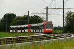 4503 und 4504 als ausfahrende Linie 12 mit dem Ziel  Zollstock  auf der Zulaufstrecke Köln Weidenpesch am 10.07.2021.