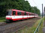 Eine Doppeltraktion aus Stadtbahnwagen B der Rheinbahn bei der Einfahrt in die Haltestelle Dsseldor-Lrick als Linie U76 nach Krefeld am 30.