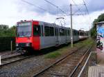 Eine Doppeltraktion aus Stadtbahnwagen B der Rheinbahn in Krefeld-Dieem als Zug der Linie U76 zum Dsseldorfer Hbf am 07.