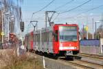 Straenbahn Linie 18 der KVB von Kln nach Bonn, nach Halt in Brhl-Vochem -07.02.2011