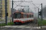 2044 auf dem Gleiswechsel  Alter Militärring  am 17.11.2013.