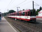 Eine Doppeltraktion aus Stadtbahnwagen B der Rheinbahn in der Haltestelle Dsseldorf-Lrick als Linie U76 nach Krefeld am 30.