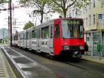  Dsseldorf: Die U74 nach Dsseldorf-Lrick an der Haltestelle Dsseldorf-Oberkassel Belsenplatz.(12.5.2013) 