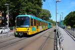 VGF U-Bahn Frankfurt Bombardier Flexity Swift U5-75 Wagen 892 auf der Linie U5 am 10.08.24