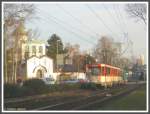 Auf der Fahrt nach Praunheim/Heerstrae kommen die Zge der Linie U6 gleich nach der Station Fischstein an dem sehr fotogenen Gebude der Russisch-Orthodoxen Kirche vorbei, wie es am 10.02.2008 der 1.