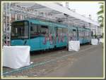 Am 29.05.2008 prsentierte die Verkehrsgesellschaft Frankfurt am Main (VGF) auf dem nordmainisch gelegenen Gleis der Frankfurter Hafenbahn am Eisernen Steg der Bevlkerung den ersten von 146