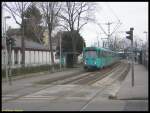 Sieht eher aus wie Straenbahn als nach U-Bahn, aber auf dem Netz der U-Bahn Frankfurt am Main gibt es sowieso nur eine Linie, bei der die Bezeichnung U-Bahn zutreffend ist, weil sie auf der ganzen