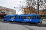 TW 6000 Zug, macht Werbung fr  Nrnberger Versicherungsgruppe , am 09.01.2011 am Hauptbahnhof in Hannover.