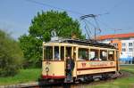 Tw 129 als  MaibaumExpress  beim wenden in Laatzen (01.05.2012)  