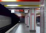 Farbenfrohes Untergeschoss der Hamburger U-Bahnstation  Schlump  - Linie U2. Auch schon 40 Jahre alt. 9.3.2014 