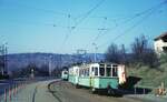 END Straßenbahn Esslingen-Nellingen-Denkendorf__Die aber auch nach Scharnhausen und Neuhausen fuhr.__Begegnung zweier Züge in der Ausweichhaltestelle 'Zollberg'.__01-04-1976