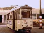 Ausgemusterter Zweiachser, vor dem sich im Umbau befindlichen Straenbahn Depot, Hagen-Oberhagen.