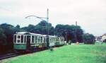 Straßenbahn Reutlingen__3-Wagenzug auf Linie 2 nahe Richtung Innenstadt.