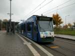 Augsburg AVG SL 2 (Siemens-Combino NF8 845) P+R Augsburg West am 17. Oktober 2010.