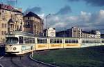 Tw 1021 der Rhein-Haardt-Bahn Anfang Januar 1975 in der Endhaltestelle in Mannheim.