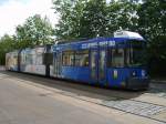 GT6 1099 der Berliner Verkehrsbetriebe auf der Linie 18 mit Hertha BSC Vollwerbung