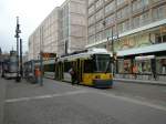 Berlin BVG SL M2 (GT6-98ZR 2013) Mitte, S- und U-Bf Alexanderplatz / Dircksenstraße am 27.