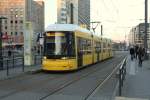 Berlin BVG SL M2 (Bombardier-GT6-12ZRK 4033) Karl-Liebknecht-Strasse (Hst. Memhardstrasse) am 28. Februar 2015.