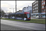 Triebwagen 1456 verläßt hier am 15.12.2024 die Haltestelle Kennedy Platz in Richtung Stadtmitte in Braunschweig.