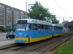 Chemnitz: Straenbahnlinie 5 nach Hutholz an der Haltestelle Stadtwerke.(4.8.2011)