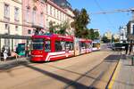 HEAG mobilo Straßenbahn Darmstadt Adtranz ST13 Wagen 9870 am 07.09.24 in der Innenstadt