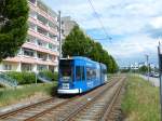 Am Zoberberg führt die Straßenbahnstrecke durch eine ruhige Wohnsiedlung.