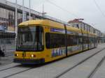 Dresden Strassenbahn Nr.2533 mit Werbung unterwegs auf der Linie 4 am 10.12.2008