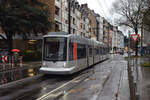 Rheinbahn Tw 2003  Linie 701, DOME/Am Hülserhof  Düsseldorf, Schlesische Straße  19.12.2024