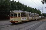 Düsseldorf - Tw 2262 (ex 1262) ist im Frühjahr 1980 als Einsatzwagen auf der Hansaallee unterwegs.