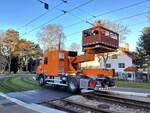 Am 07.01.2025 wurde im Bereich der Haltestelle Stadion Ost in Erfurt die Oberleitung kontrolliert. Zum Einsatz kam ein MAN Hilton Zweiwege-Oberleitungsmontagefahrzeug der EVAG.