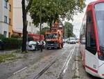 Am 15.03.2023 war nach einem Sturm das EVAG Mercedes Atego Zweiwege-Oberleitungsmontagefahrzeug in der Nordhäuser Straße in Erfurt im Einsatz.