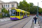 VGF Straßenbahn Frankfurt am Main Bombardier Flexity Classic S-Wagen 261 am 23.09.24