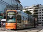 01.06.08: Hier sehen wir nochmal Wagen 262, dieses Mal allerdings von der anderen Seite. Er steht gerade am Willy-Brandt-Platz als Linie 11, kommt aus Fechenheim und fhrt nun weiter nach Hchst.