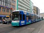 216B verlsst als L17 die Haltestelle Frankfurt-Hauptbahnhof-Sdseite; 120821