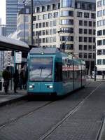 VGF R-Wagen alias Tw 20 auf der Linie 21 in Frankfurt am Main am 03.03.13 