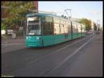 Letzter Betriebstag der Interimslinie 10 am 18.08.2006, hier der 7. Zug mit dem S-Triebwagen 250 an der Haltestelle Krifteler Strae in Fahrtrichtung Rebstcker Strae.