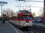VGF Düwag M-Wagen 102 als Nikolaus Express Linie B am 03.12.16 in Frankfurt am Main Blutspendedienst