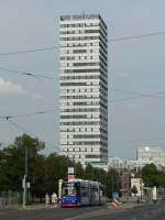 Tw 305 vor dem Oderturm in Frankfurt (Oder), 21.7.2007