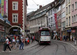 Strassenbahn Freiburg im Breisgau.
Mit den verschiedenen Strassenbahnen von VAG im Stadtzentrum von Freiburg im Breisgau unterwegs.
Impressionen vom 21. Juni 2018. 
Foto: Walter Ruetsch 