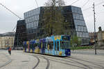 Strassenbahn Freiburg im Breisgau VAG.
Neue Wege durch die Stadtbahnen - Freuburg NEU verbunden.
Am 16. März 2019 wurde die Stadtbahn Rotteckring mit einem Riesenfest eröffnet.
Meine ersten Aufnahmen der neuen Linie 5 entstanden am 5. April 2019 im näheren Umkreis der Haltestelle Stadttheater. Die Tramzüge befinden sich auf den Fahrten zu den Endhaltestellen Europaplatz und Rieselfeld.
Zum Einsatz gelangen auf der neuen Strecke Züge vom Typ GT 8 D-MN-Z.
Foto: Walter Ruetsch