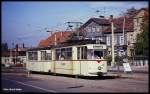 Trambahn Betrieb zu DDR Zeiten am 3.10.1990 in Gotha.
Triebwagen 35 auf der Linie 2 am Gleisdreieck in Gotha in Richtung Hauptbahnhof.